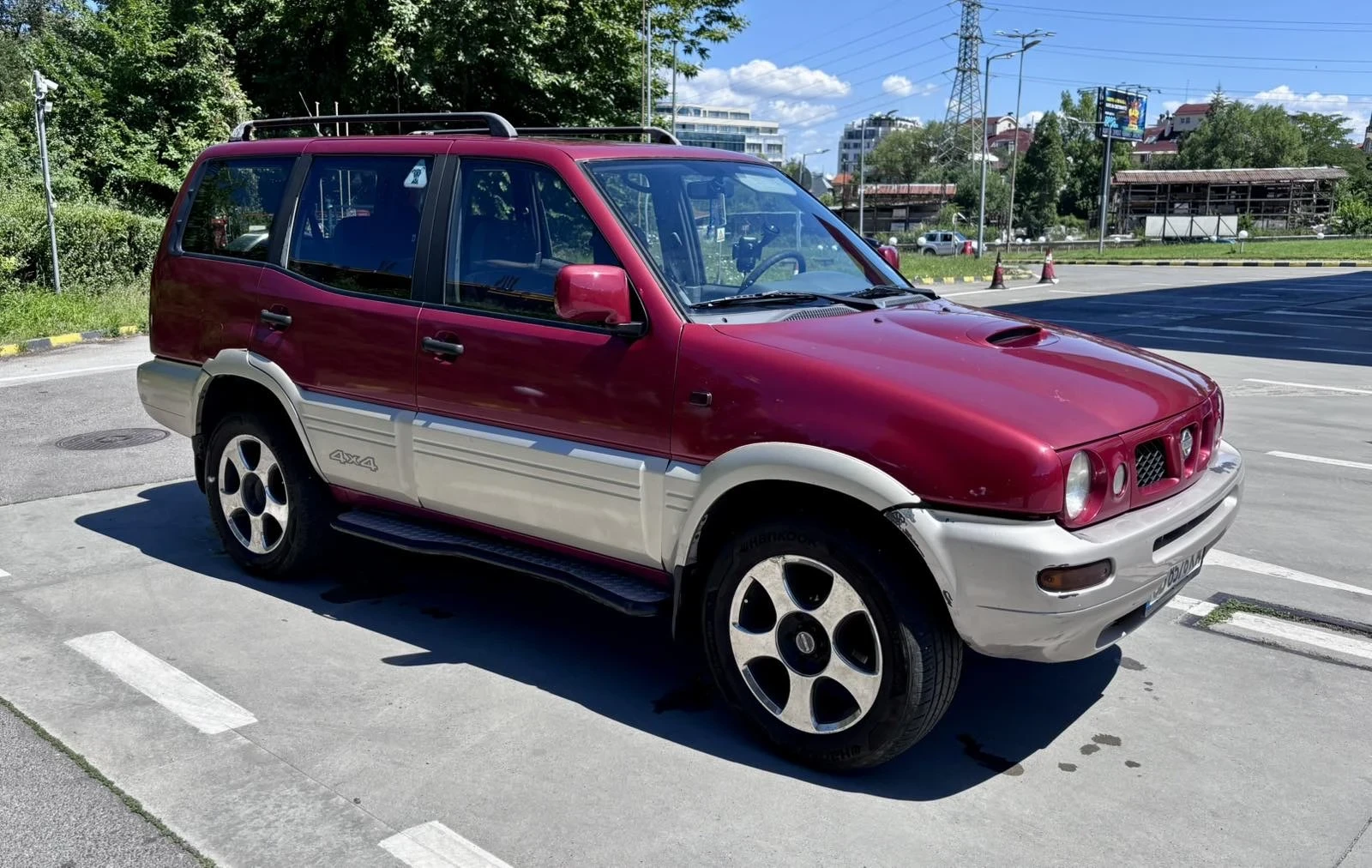 Nissan Terrano, снимка 2 - Автомобили и джипове - 55330179