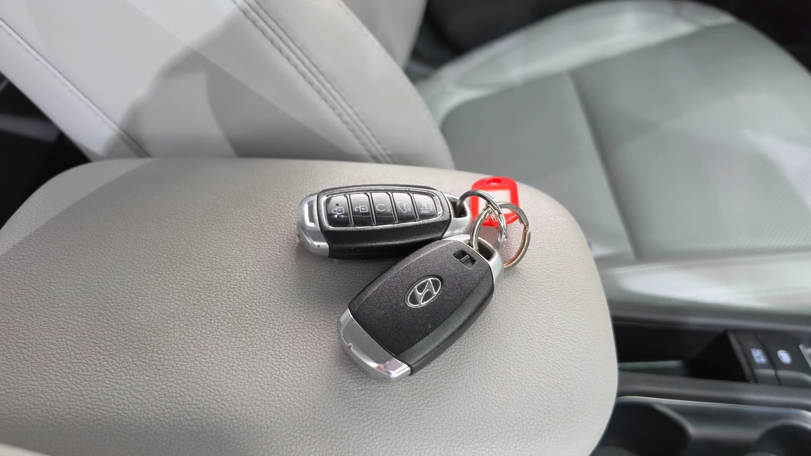 Hyundai Kona Keyless | Подгрев | Lane assist, снимка 13 - Автомобили и джипове - 55772785