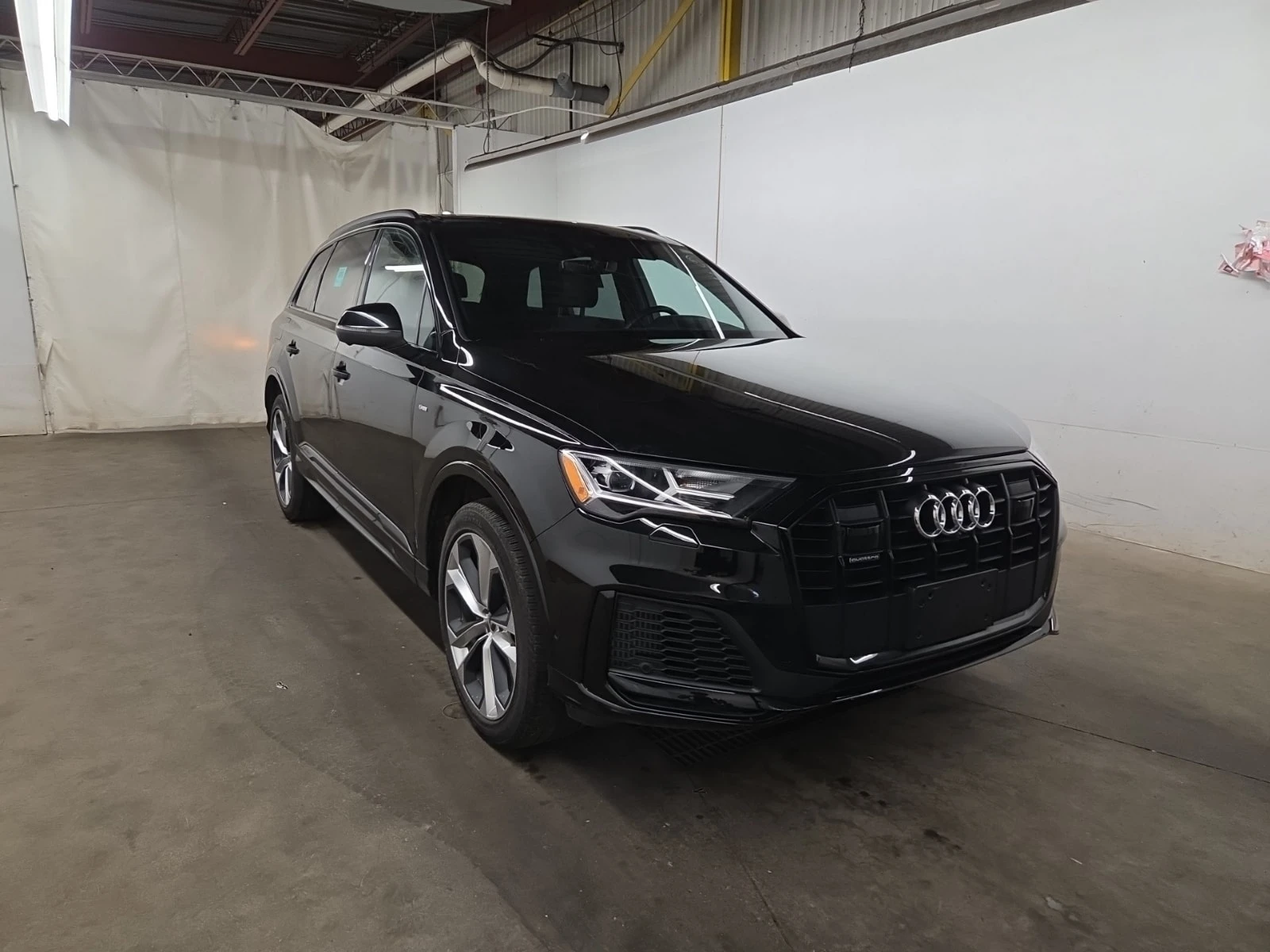 Audi Q7 * PROGRESSIV * АВТОКРЕДИТ БЕЗ ПЪРВОНАЧАЛНА ВНОСКА, снимка 2 - Автомобили и джипове - 56026127