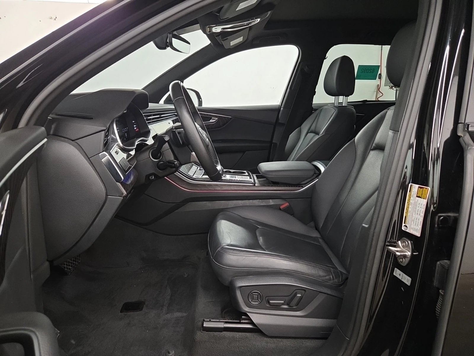 Audi Q7 * PROGRESSIV * АВТОКРЕДИТ БЕЗ ПЪРВОНАЧАЛНА ВНОСКА, снимка 8 - Автомобили и джипове - 56026127
