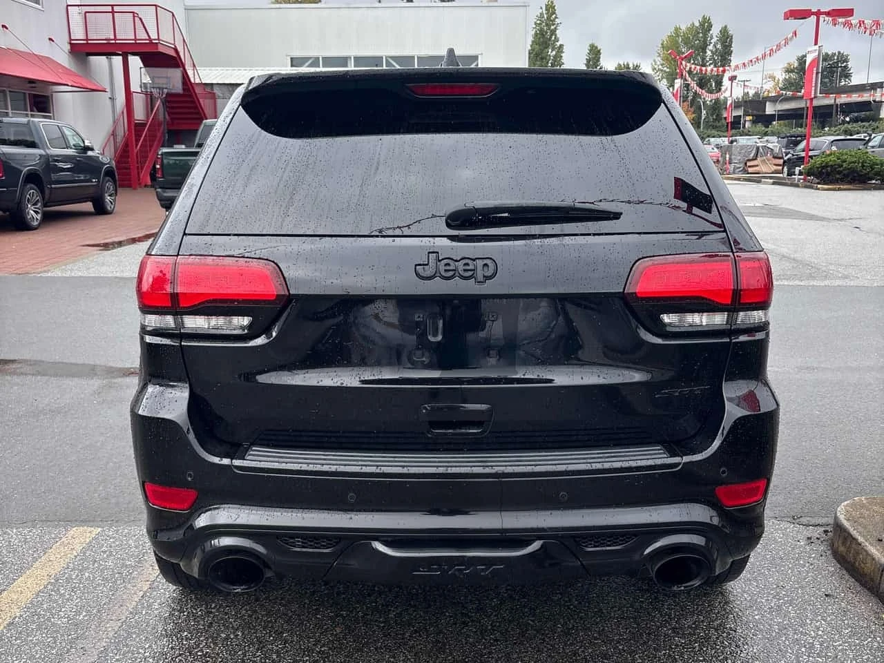 Jeep Grand cherokee * SRT * АВТОКРЕДИТ БЕЗ ПЪРВОНАЧАЛНА ВНОСКА* , снимка 4 - Автомобили и джипове - 56237937