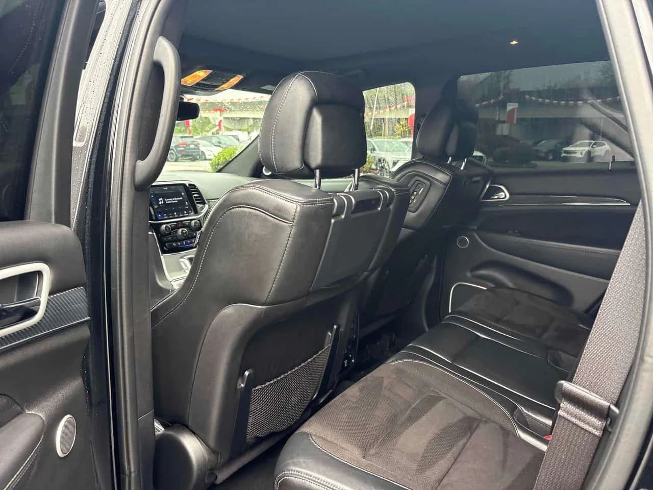 Jeep Grand cherokee * SRT * АВТОКРЕДИТ БЕЗ ПЪРВОНАЧАЛНА ВНОСКА* , снимка 10 - Автомобили и джипове - 56237937