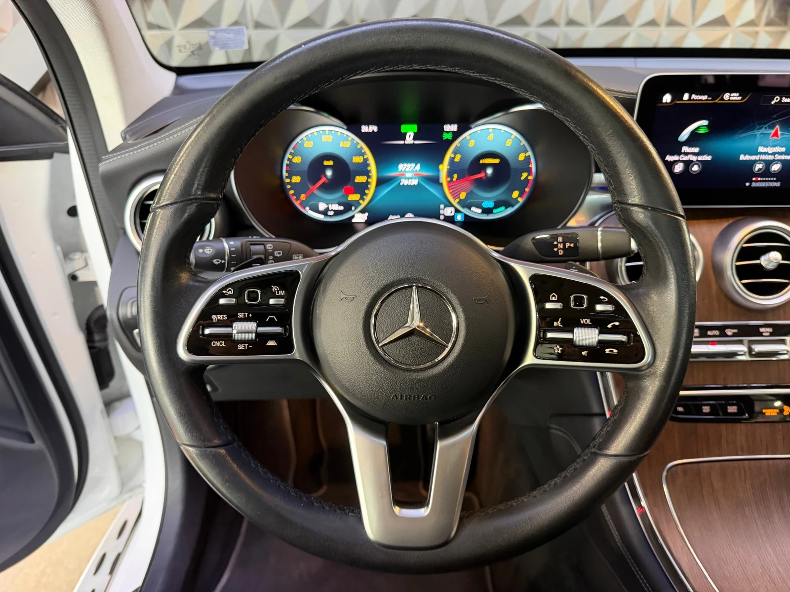 Mercedes-Benz GLC 300 EQ BOOST 4 MATIC * AMG * BURMESTER * �������� | Mobile.bg � ����������� 10
