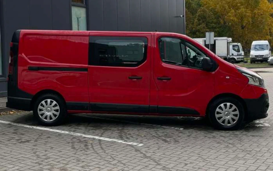 Renault Trafic 6 места дълга база - изображение 5