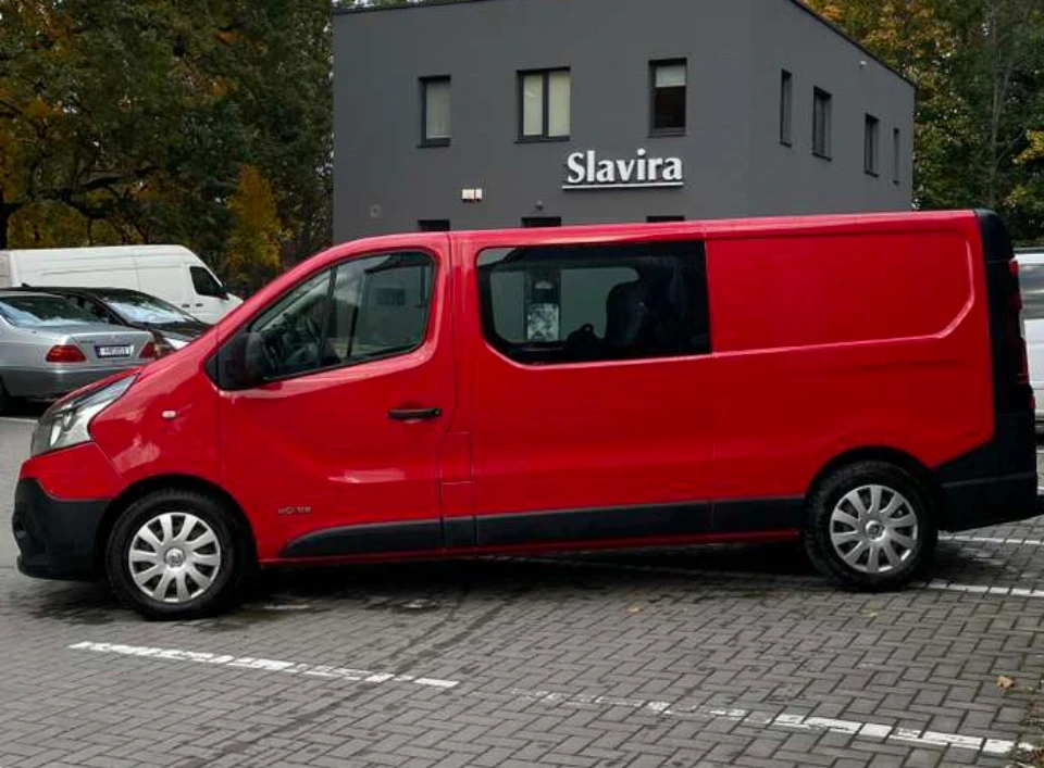 Renault Trafic 6 места дълга база - изображение 6