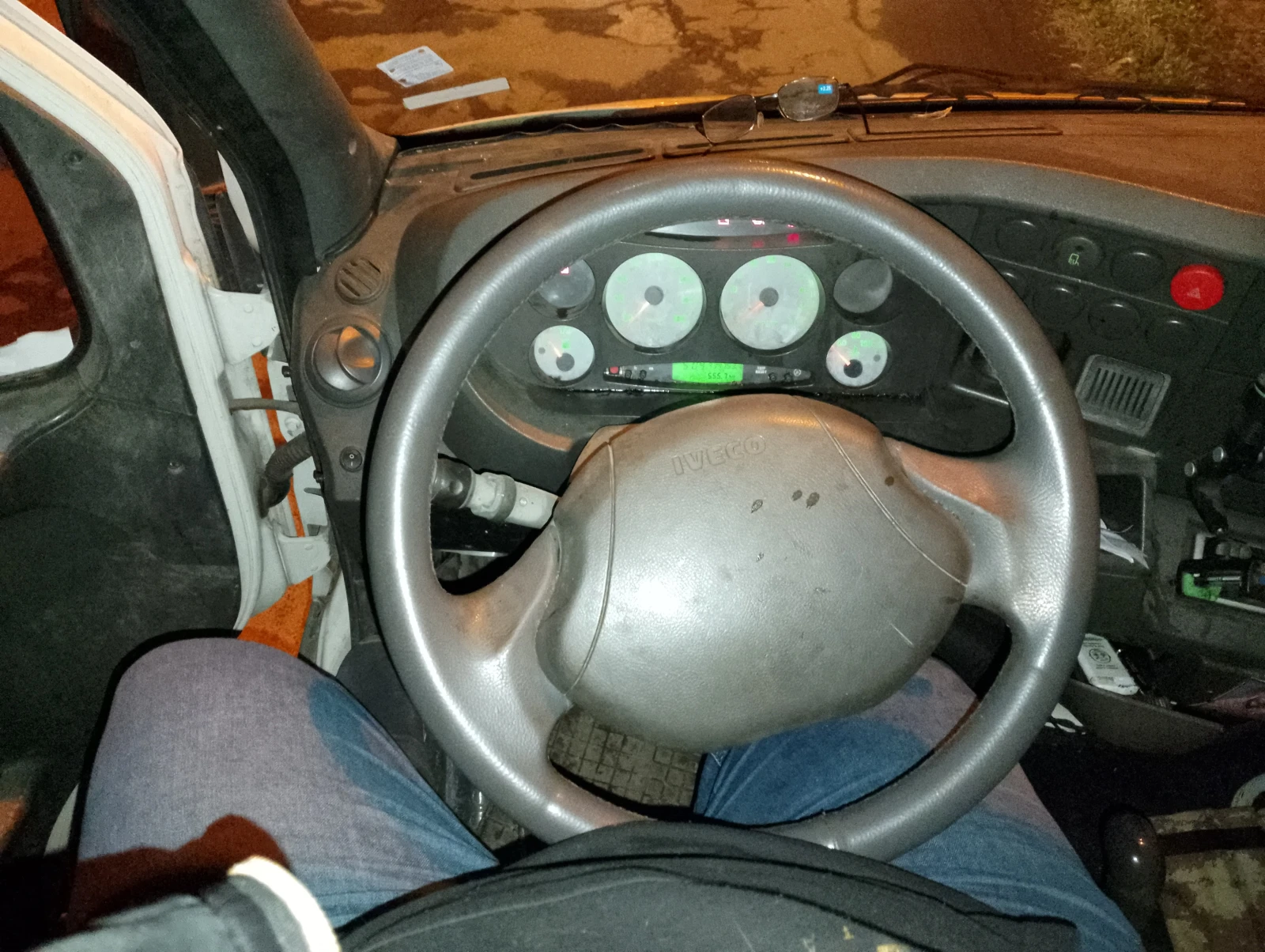 Iveco 35c11, снимка 16 - Бусове и автобуси - 53706964