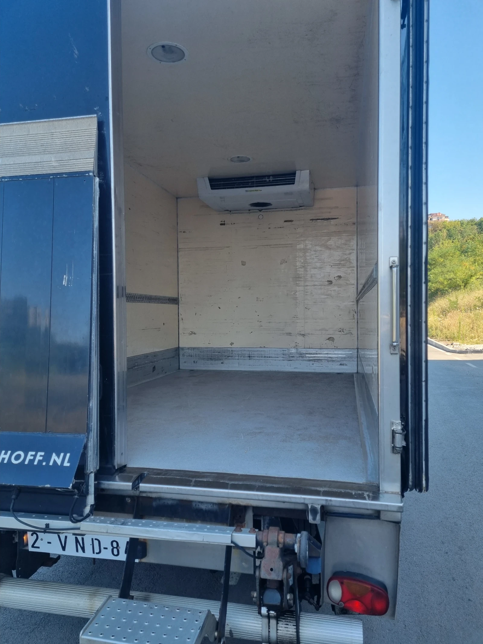 VW Crafter БОРД+ AC+ FRIGO, снимка 10 - Бусове и автобуси - 55500649
