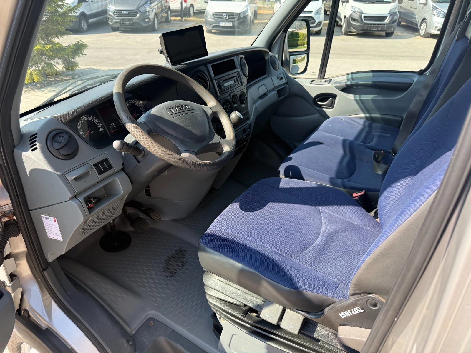 Iveco Daily 40C18 3.0HPI до 3.5т. 4.20м. 1000кг борд Клима , снимка 12 - Бусове и автобуси - 55775284