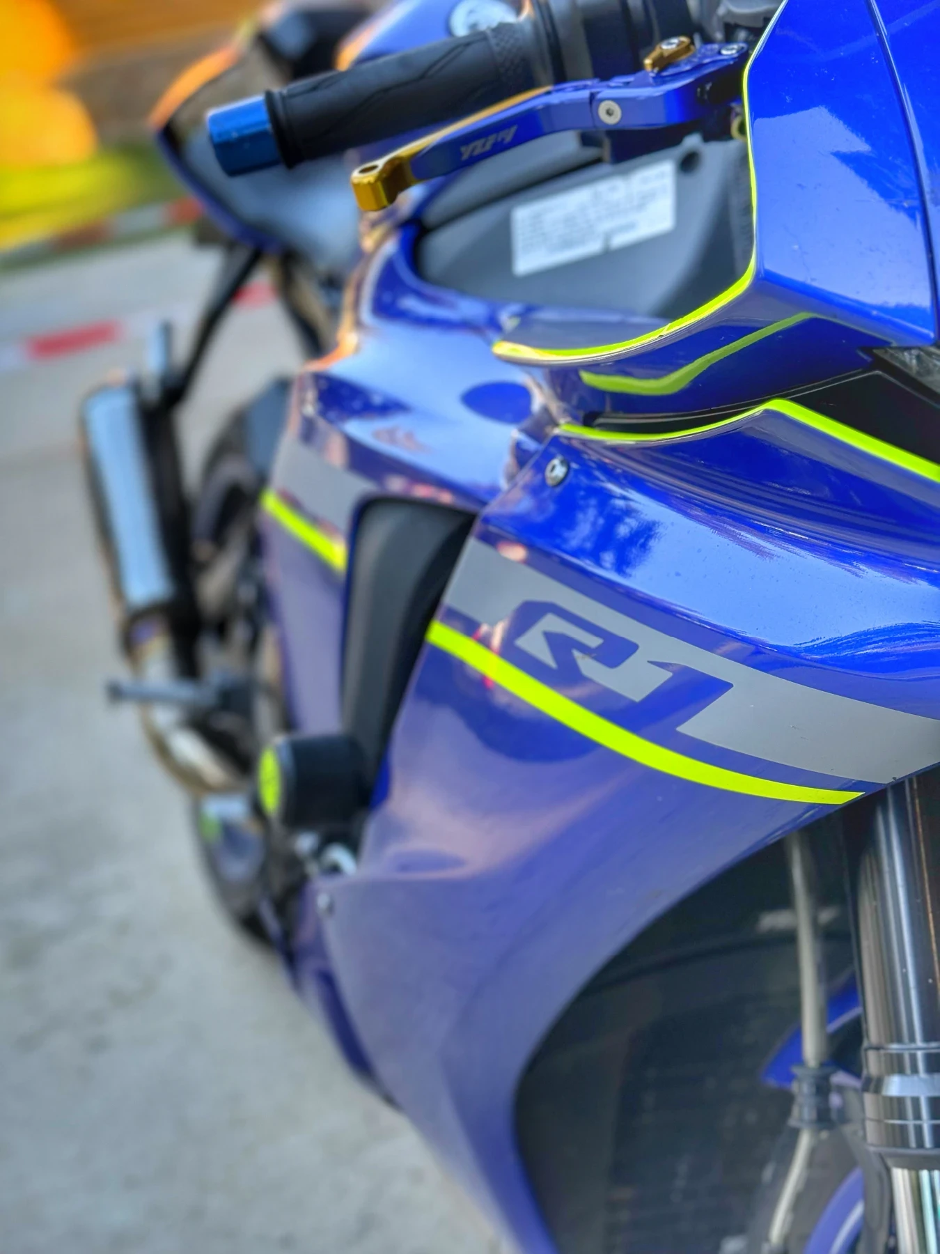 Yamaha YZF-R1  - изображение 10