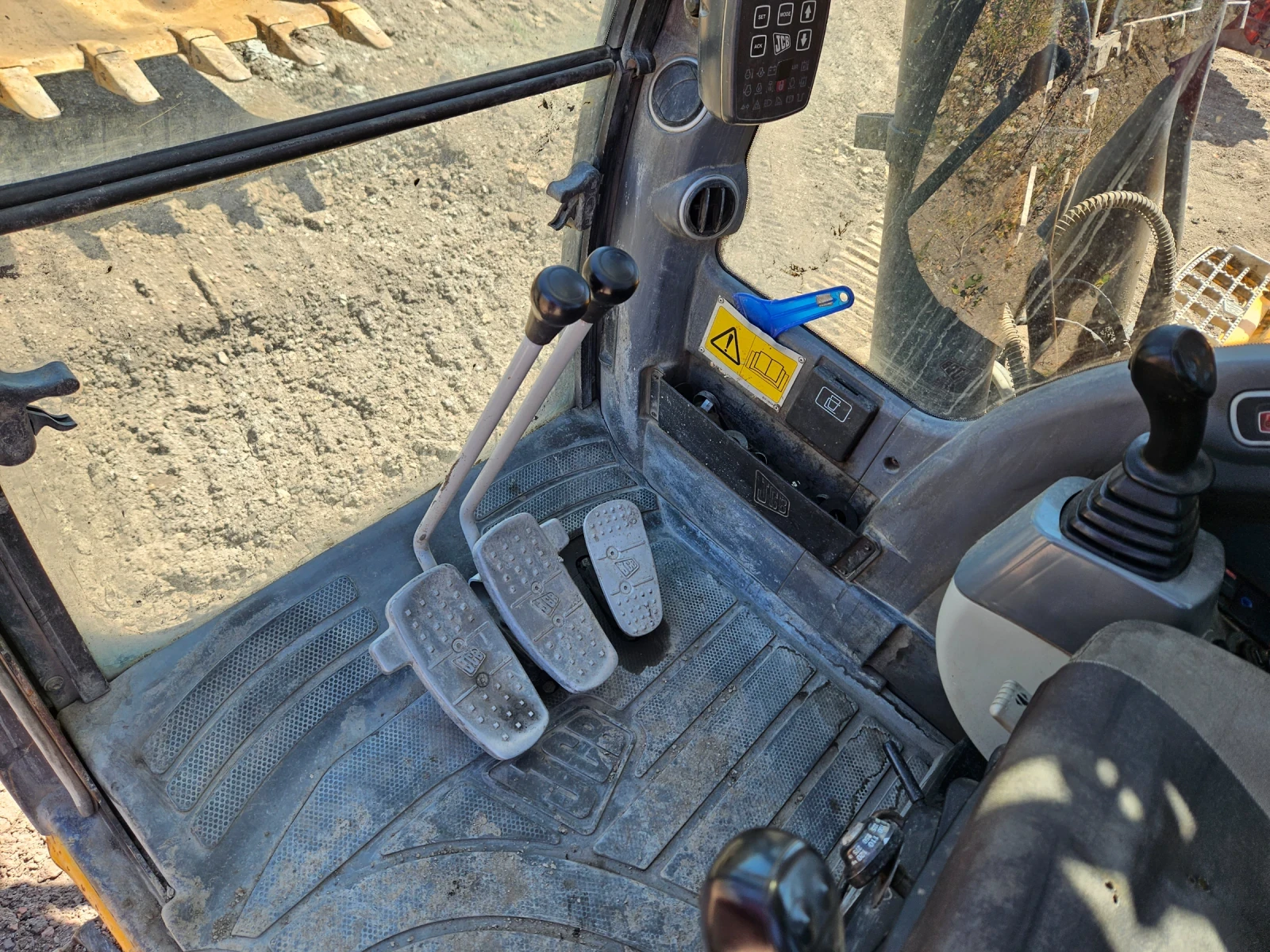 Багер JCB JS330LC, снимка 11 - Индустриална техника - 55732062