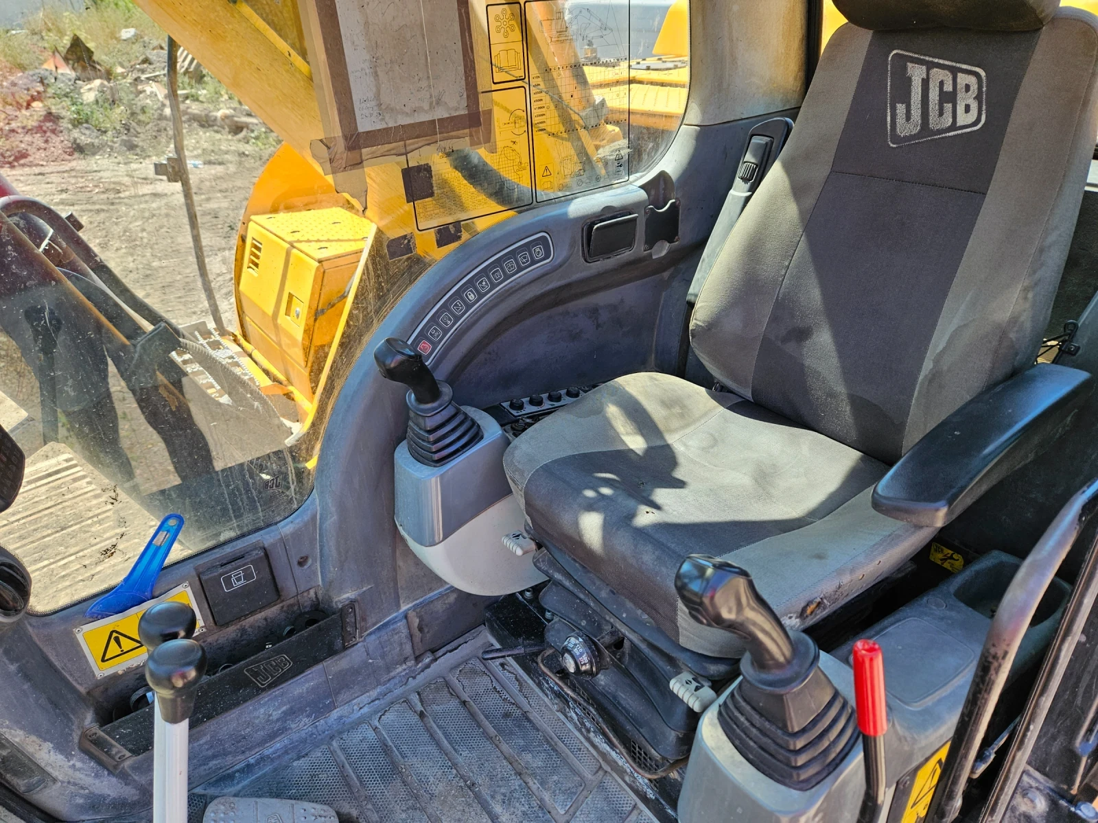 Багер JCB JS330LC, снимка 12 - Индустриална техника - 55732062