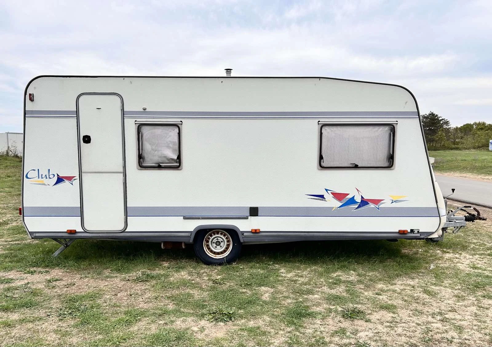 Каравана Burstner Club, снимка 1