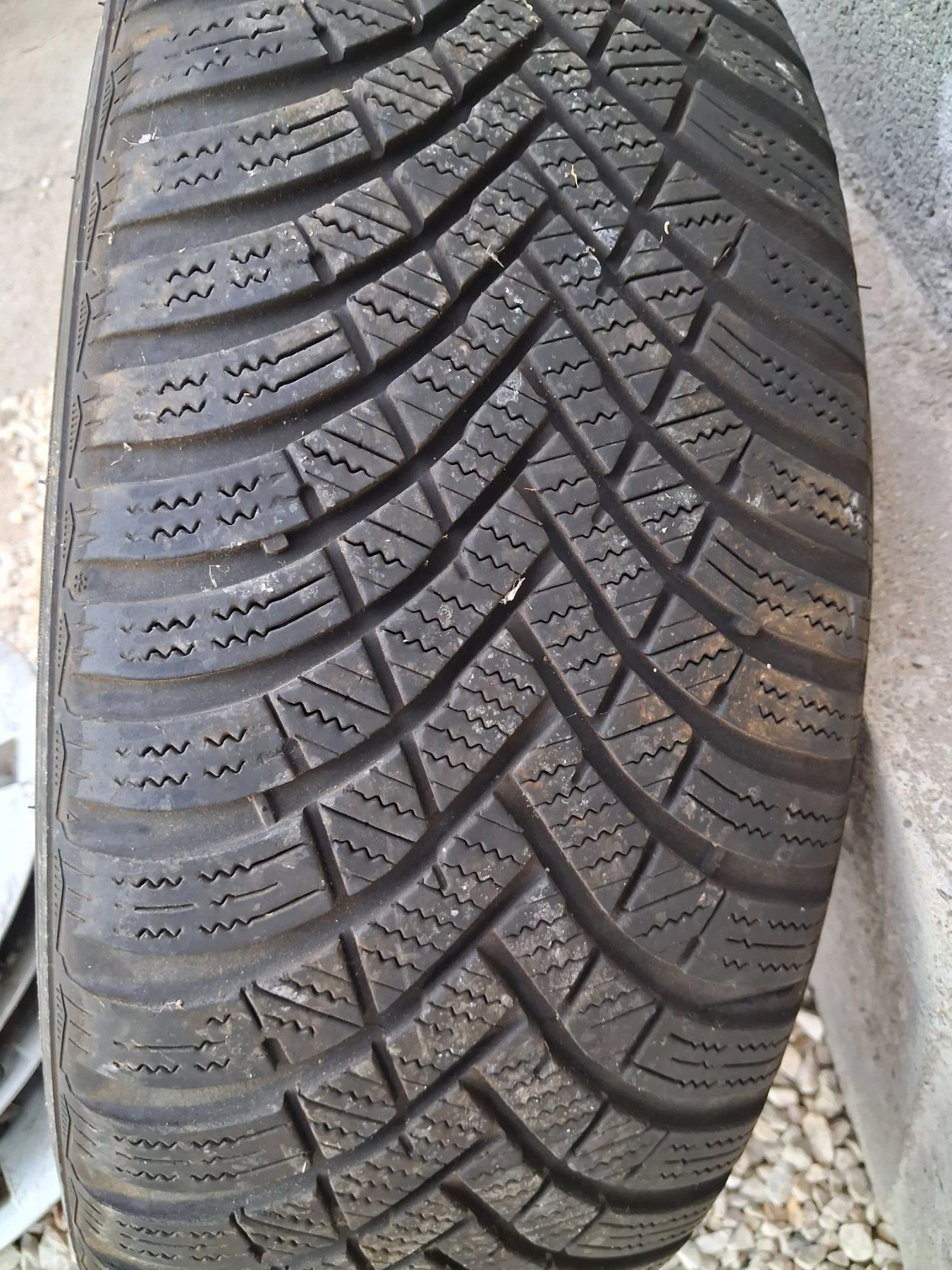 Гуми с джанти Hankook 205/55R16, снимка 9 - Гуми и джанти - 55958239