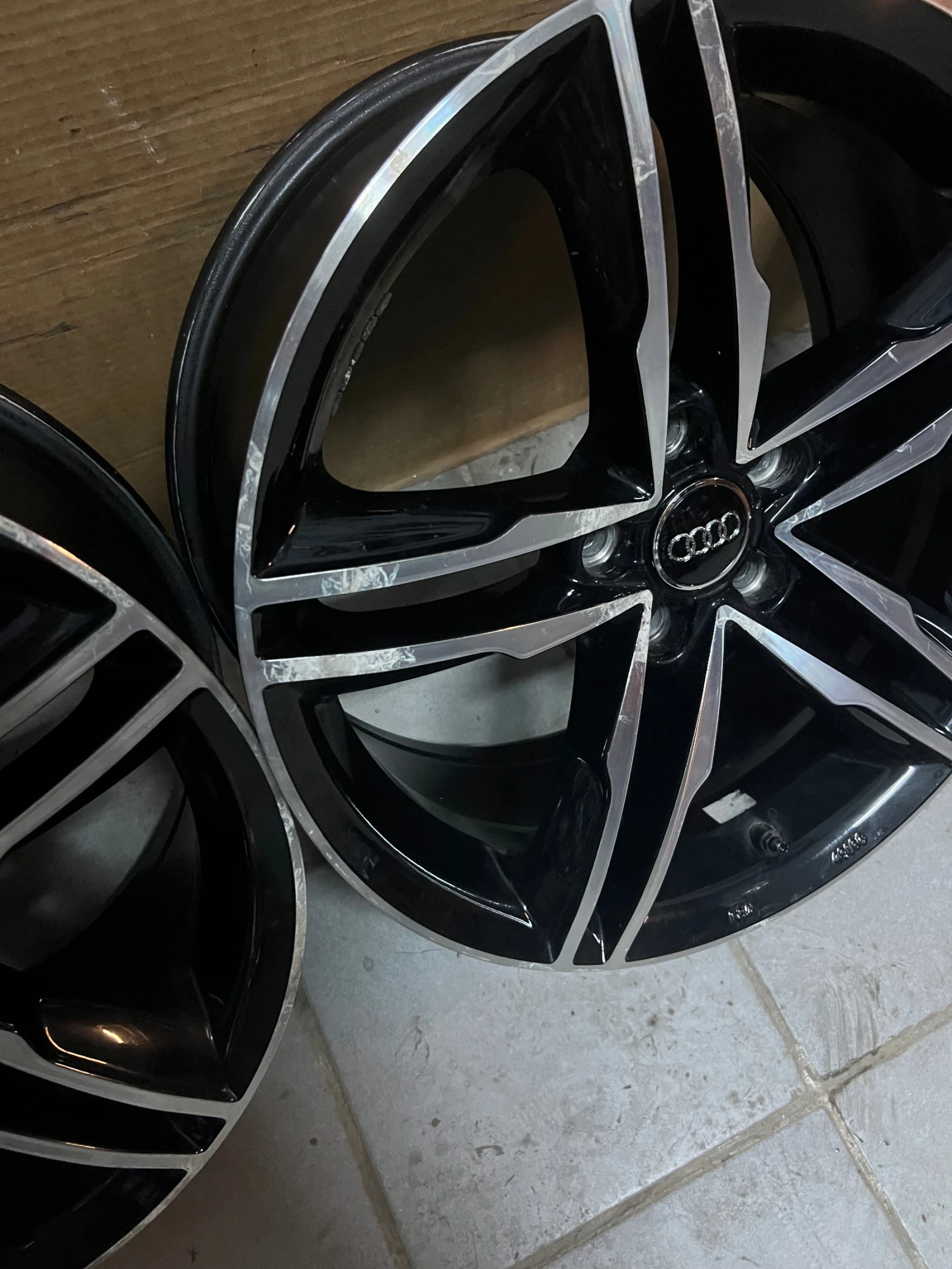 ������ | Mobile.bg � ����������� 13