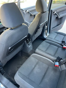 VW Touran 1.6 TDI, снимка 9
