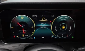 Mercedes-Benz E 220 E220d/4MATIC/AMG Line/ДИСТРОНИК/360/ХЕДЪП/, снимка 8