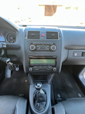 VW Touran 1.6 TDI - 5300 € / 10365.90 лв. - 25526491 14