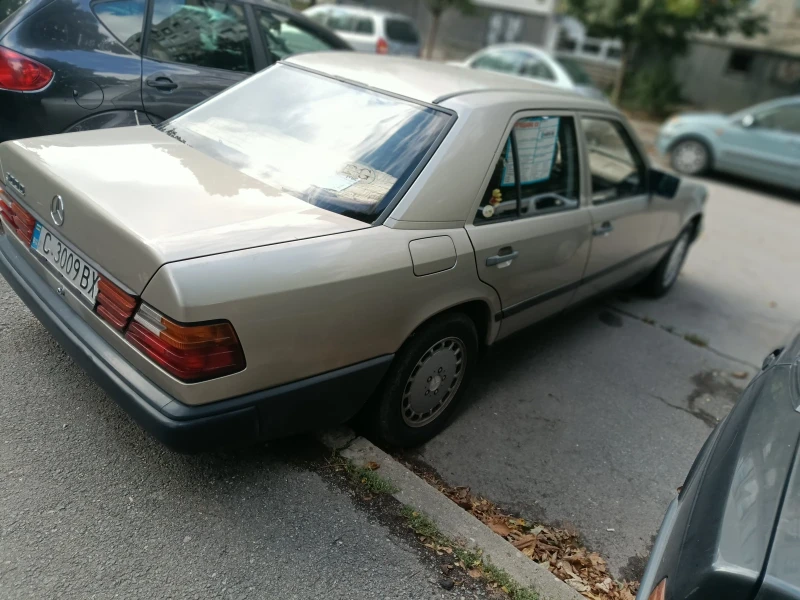 Mercedes-Benz 124 200 disel, снимка 3 - Автомобили и джипове - 47408792