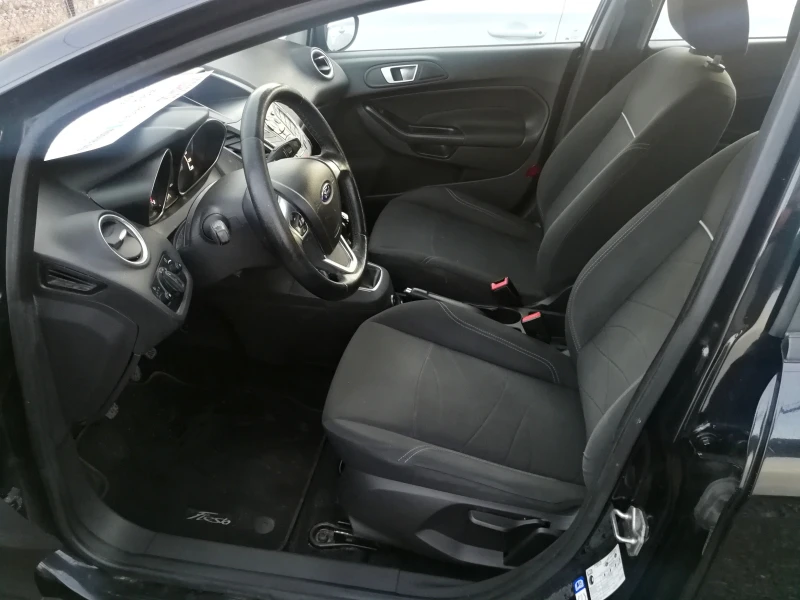 Ford Fiesta 1.4i-97кс-ГАЗ, снимка 5 - Автомобили и джипове - 48393529