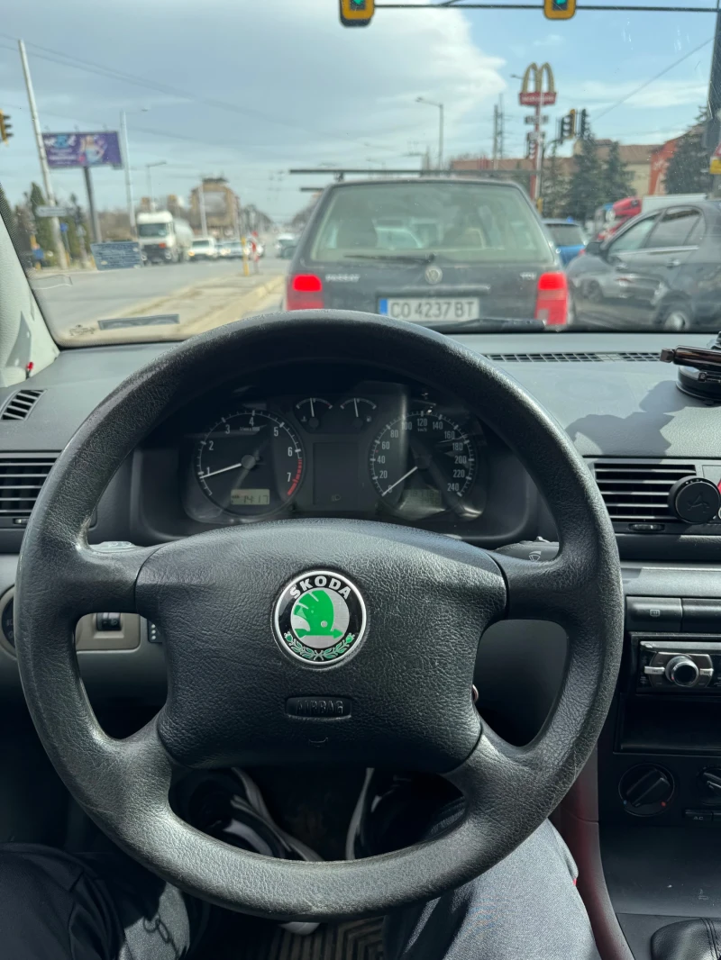 Skoda Octavia, снимка 5 - Автомобили и джипове - 49452608