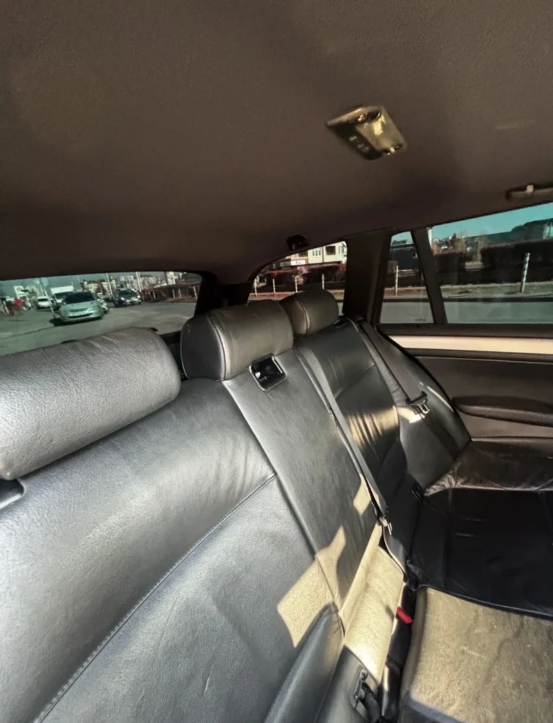 BMW 330 Xdrive, снимка 9 - Автомобили и джипове - 53042528