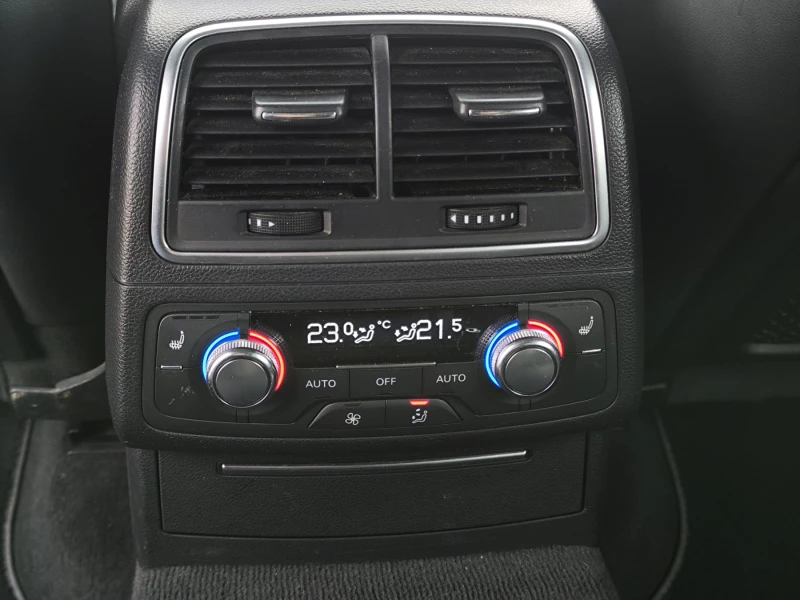 Audi A6 3.0 TDI SLINE, снимка 10 - Автомобили и джипове - 53355031