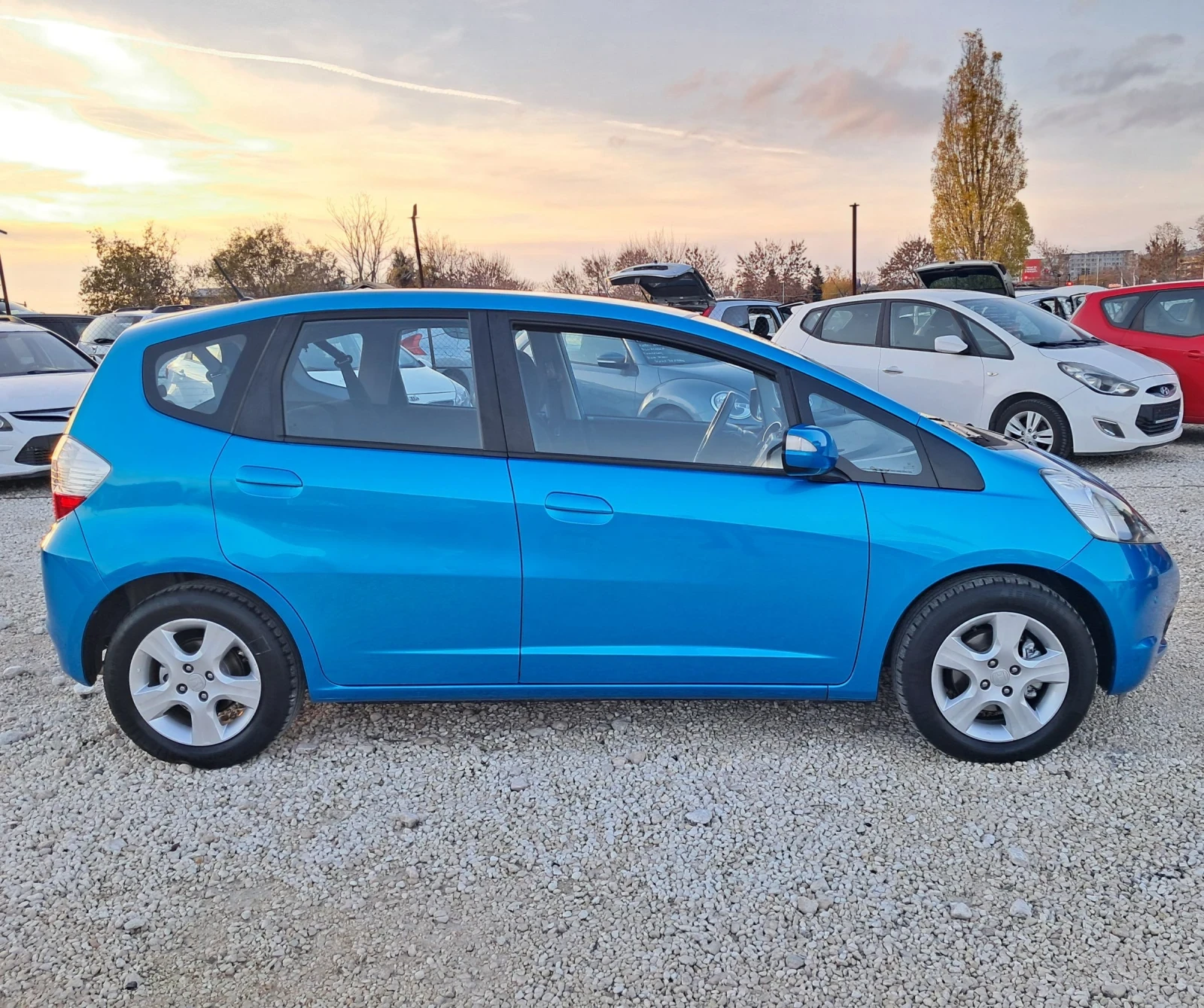 Honda Jazz 1.4i КЛИМАТРОНИК, ПОДГРЕВ НА СЕДАЛКИ  - изображение 4