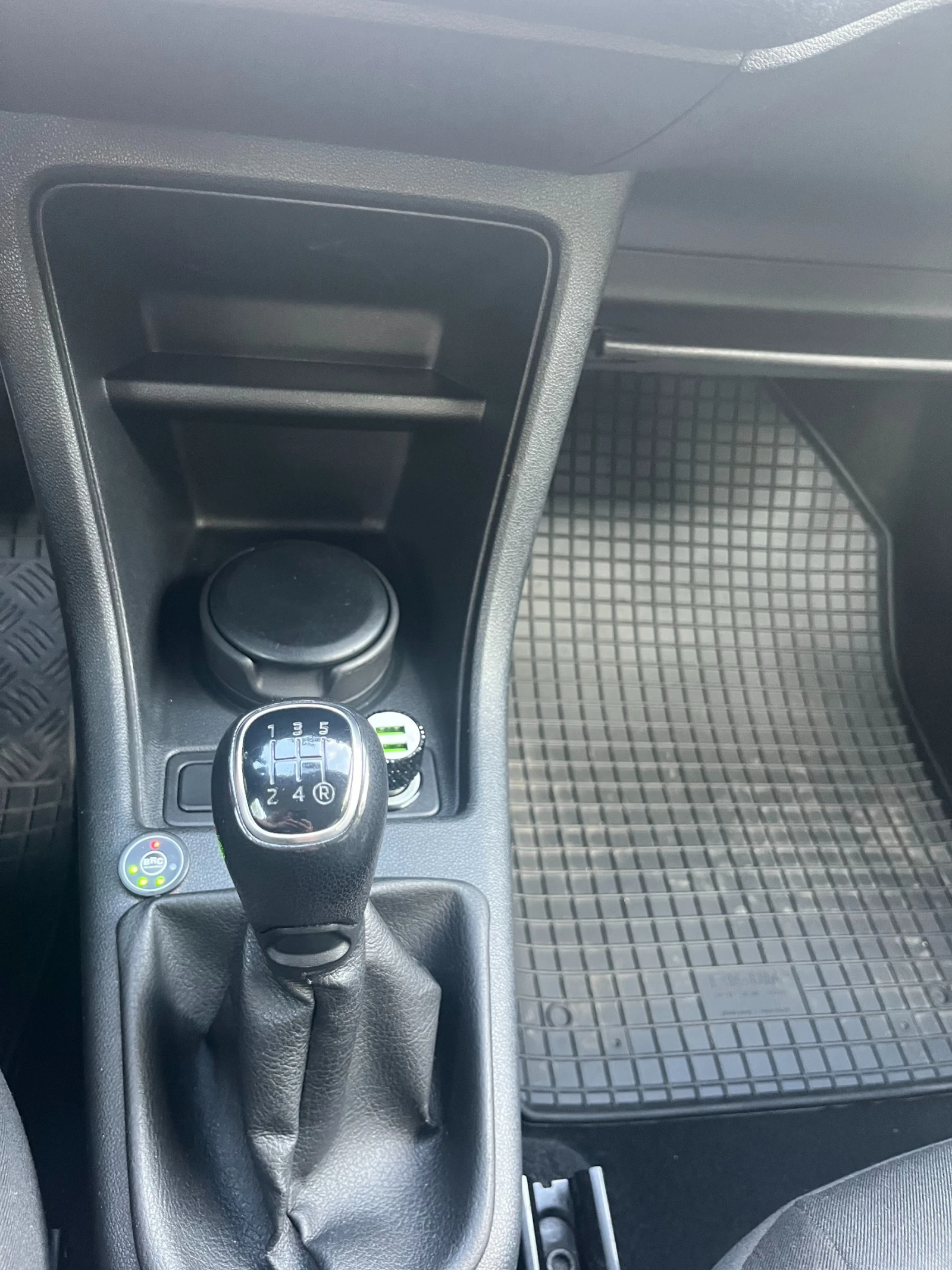 Skoda Citigo MPI 1.0 MT - изображение 8