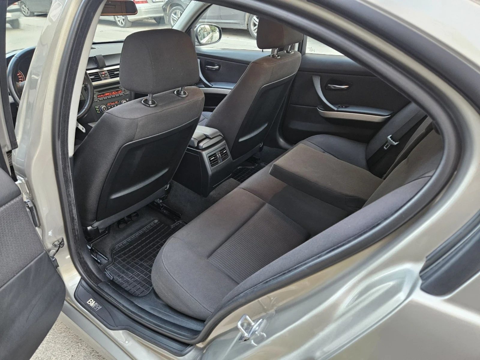 BMW 318 d E90 LCI (FACELIFT) | Mobile.bg   12