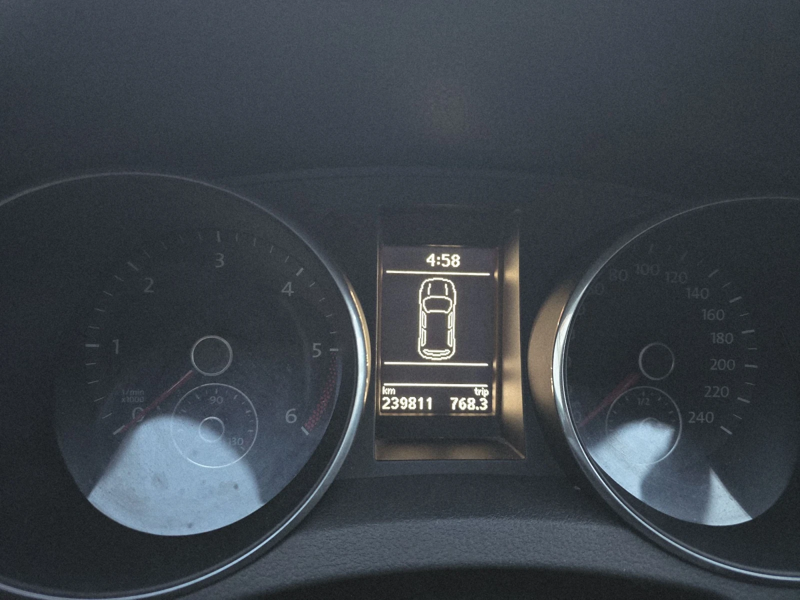 VW Golf GTI | Mobile.bg   12