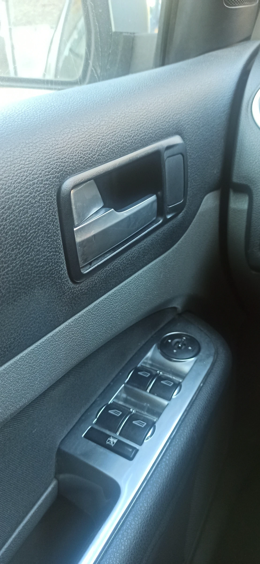 Ford Focus TITANIUM  - изображение 10