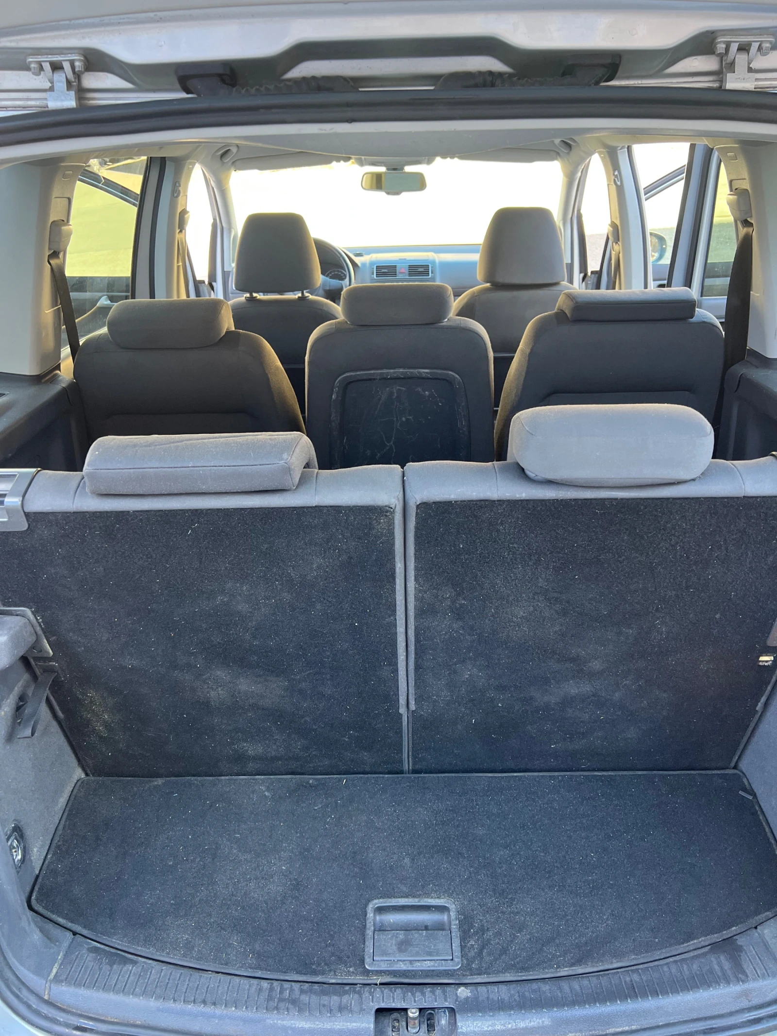 VW Touran 1.6 TDI | Mobile.bg � ����������� 15