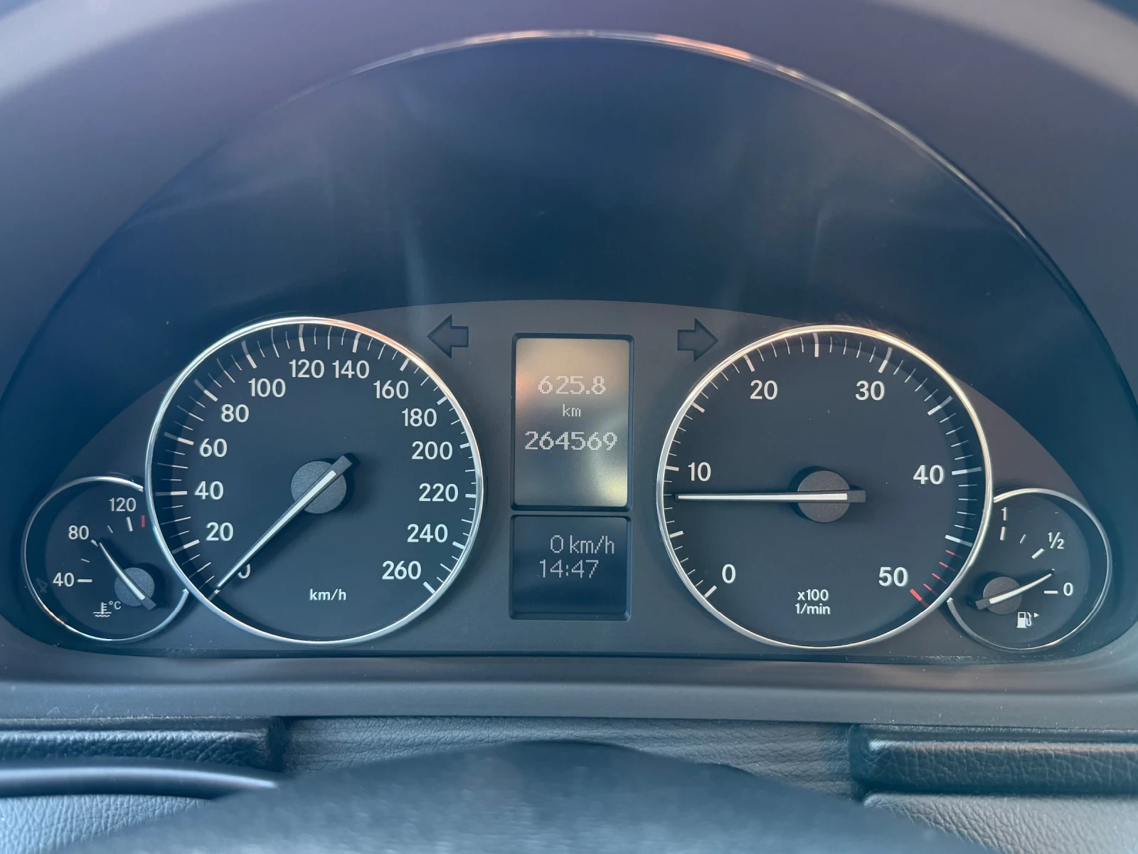 Mercedes-Benz C 200 C200 CDI, снимка 11 - Автомобили и джипове - 53941270