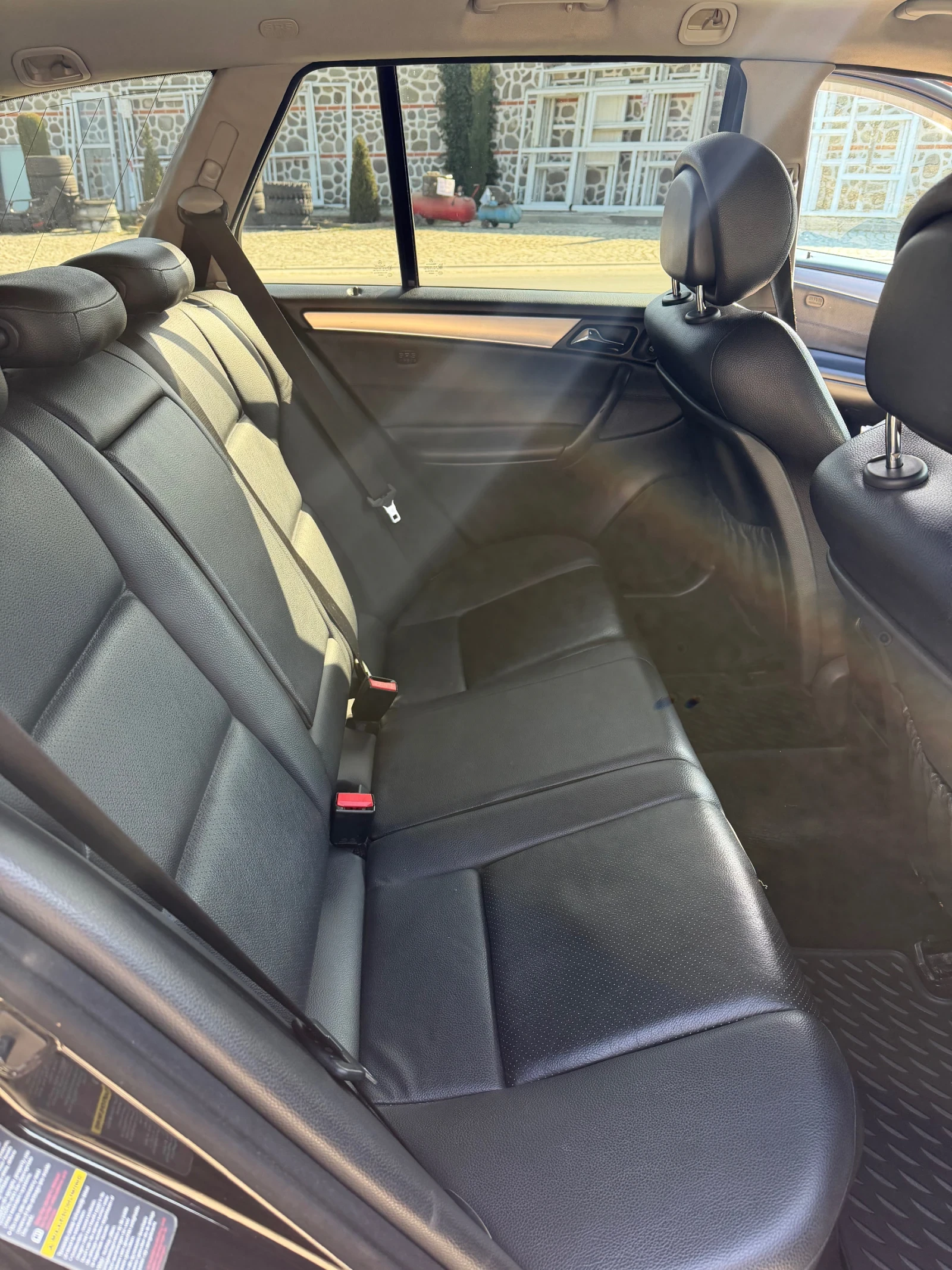 Mercedes-Benz C 200 C200 CDI, снимка 10 - Автомобили и джипове - 53941270