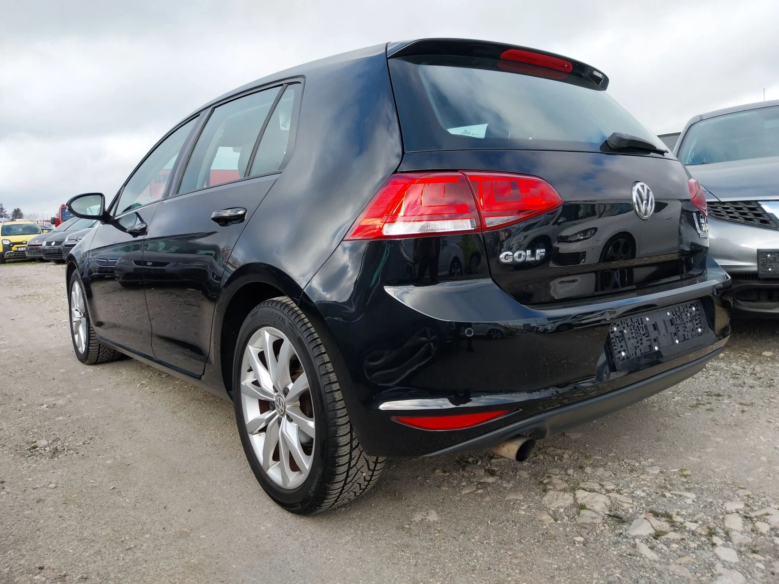 VW Golf 1.6 TDI* DSG* H.LINE* , снимка 5 - Автомобили и джипове - 53992598