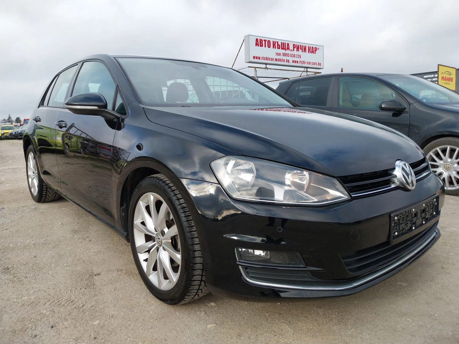 VW Golf 1.6 TDI* DSG* H.LINE* , снимка 3 - Автомобили и джипове - 53992598