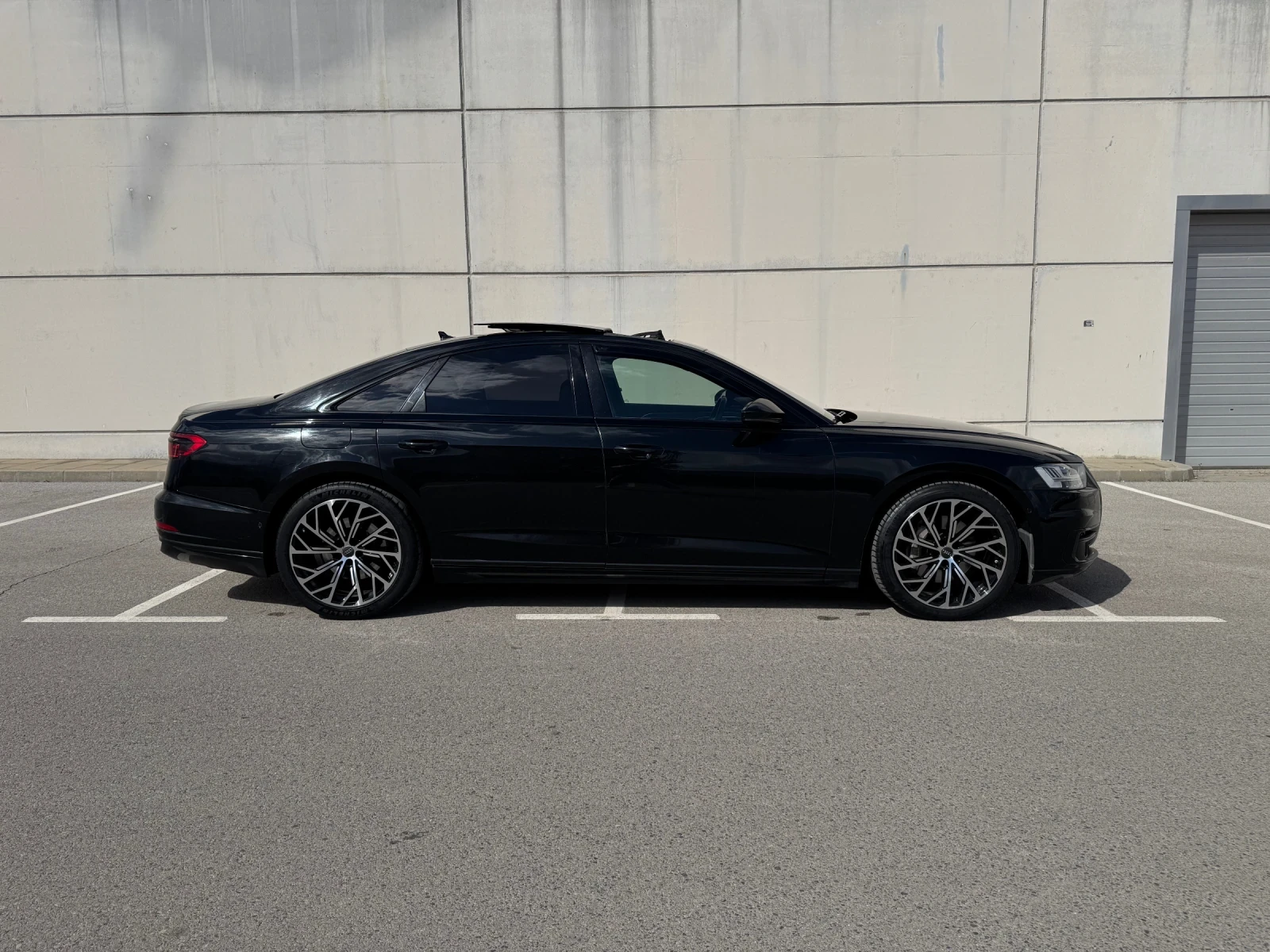 Audi A8 5.0TDI 286 Quattro Pro Line Plus LED-Matrix, снимка 3 - Автомобили и джипове - 54208736