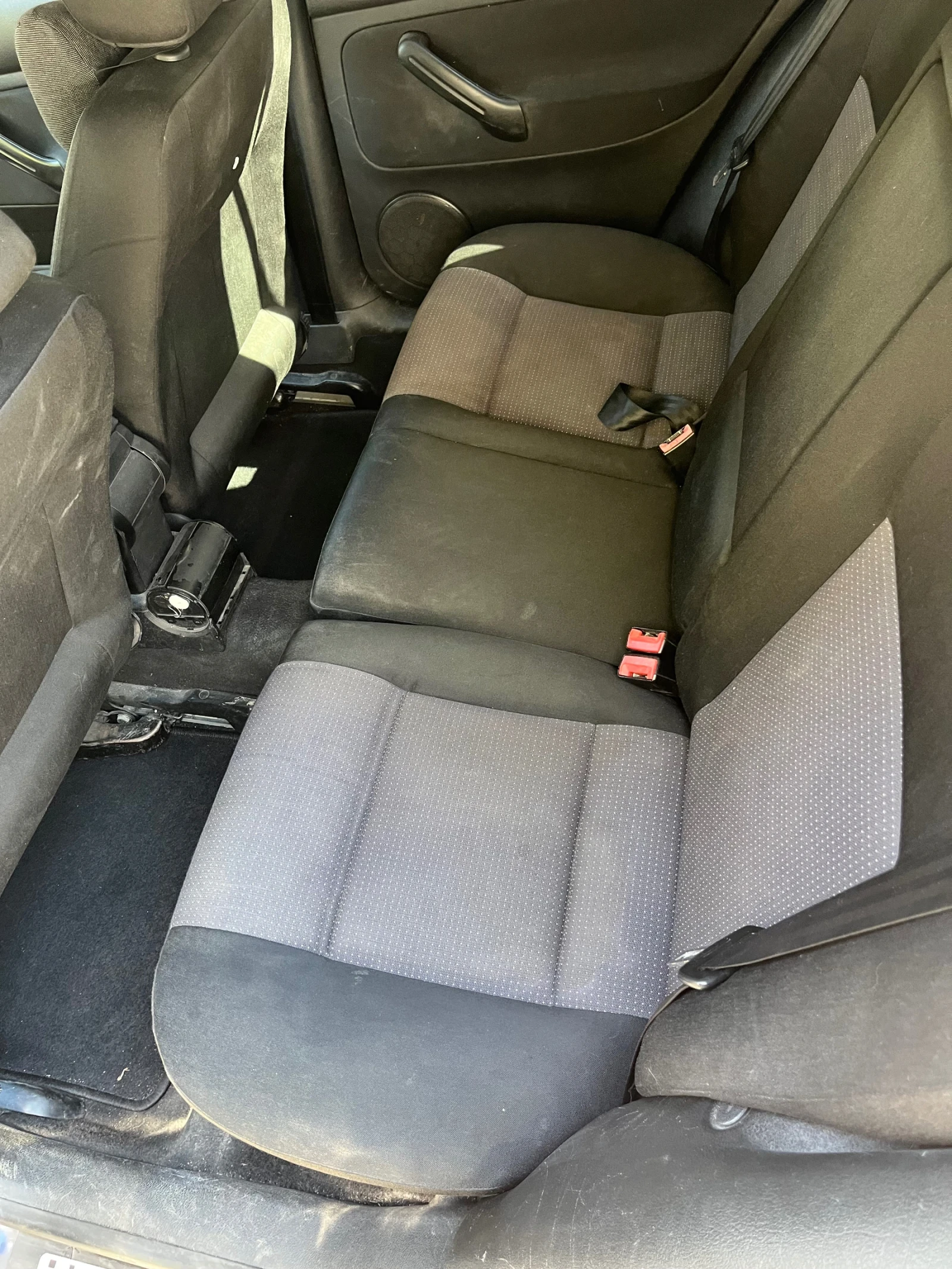 VW Golf 1.9TDI, снимка 10 - Автомобили и джипове - 54313337