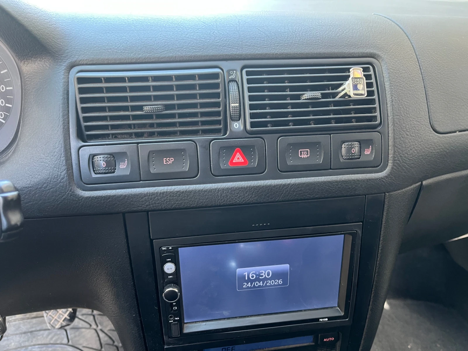 VW Golf 1.9TDI, снимка 8 - Автомобили и джипове - 54313337