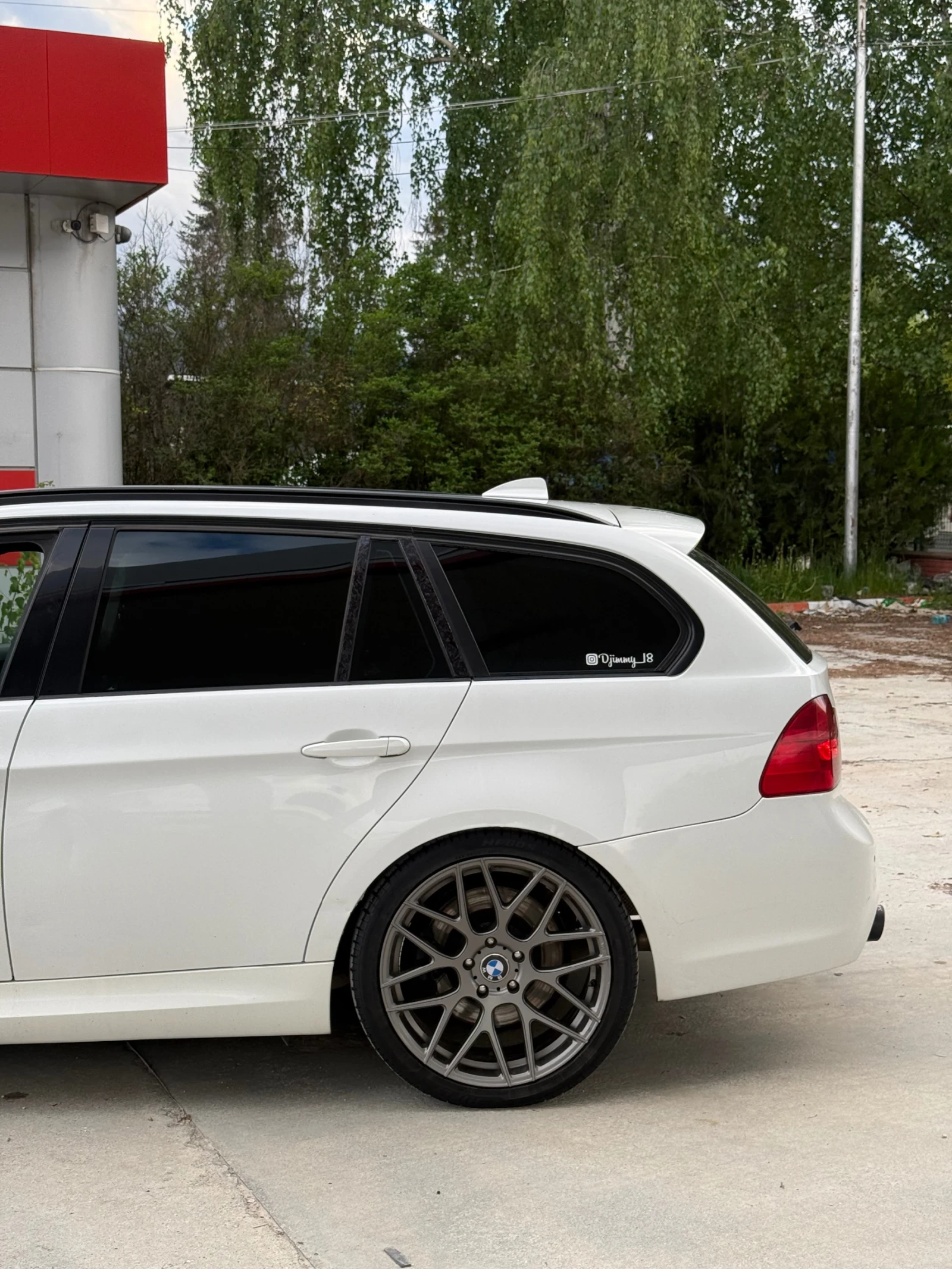 BMW 330, снимка 3 - Автомобили и джипове - 54699363