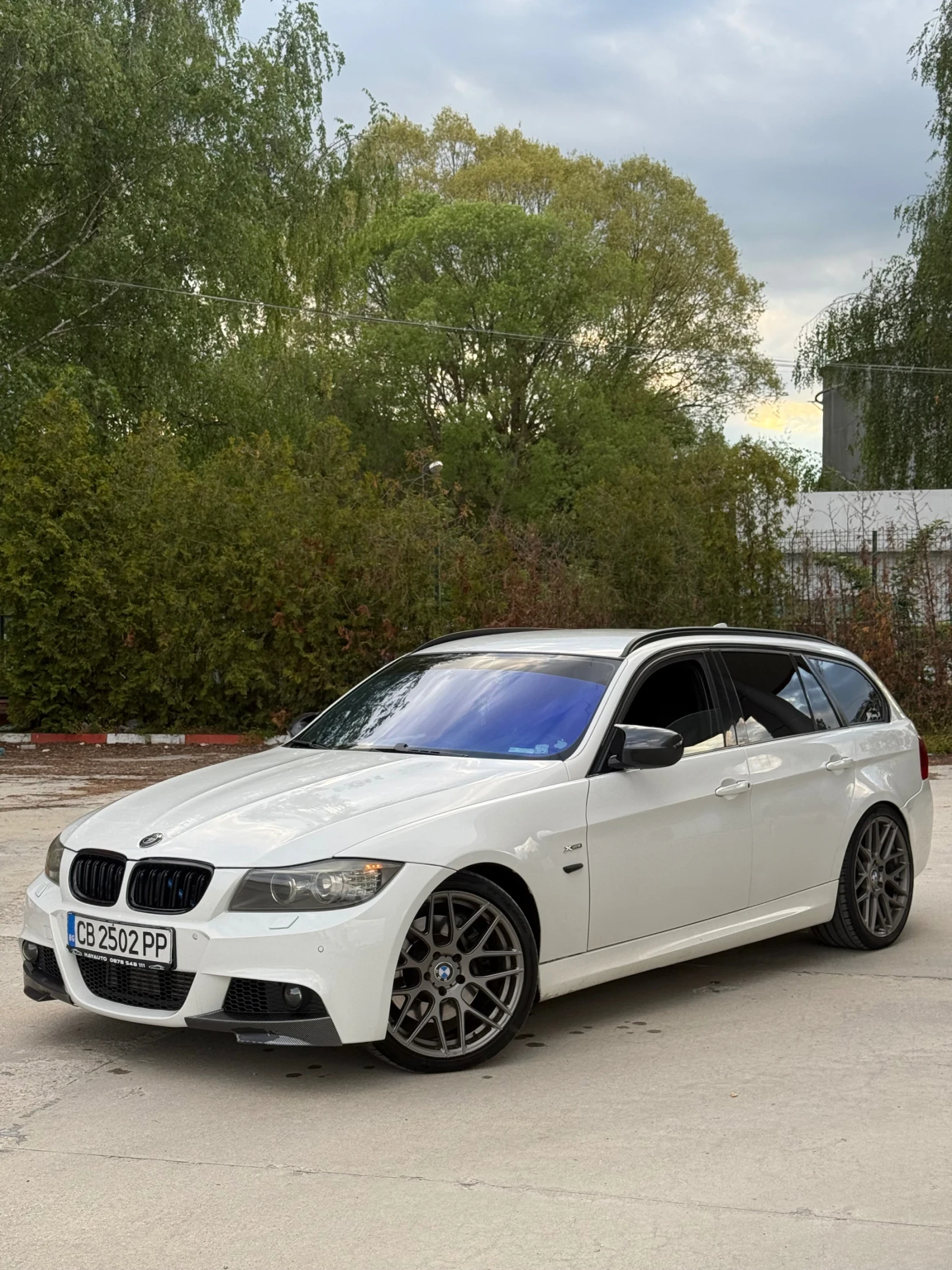 BMW 330