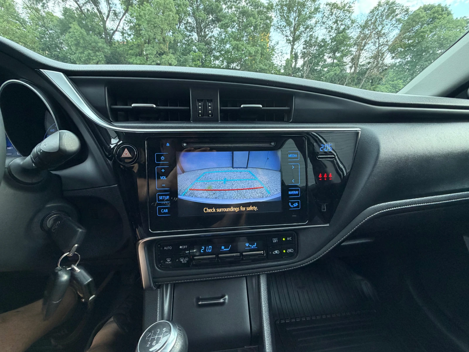 Toyota Auris 1.6D4D* TOP* Face* NAVI* Evro6, снимка 14 - Автомобили и джипове - 54745346
