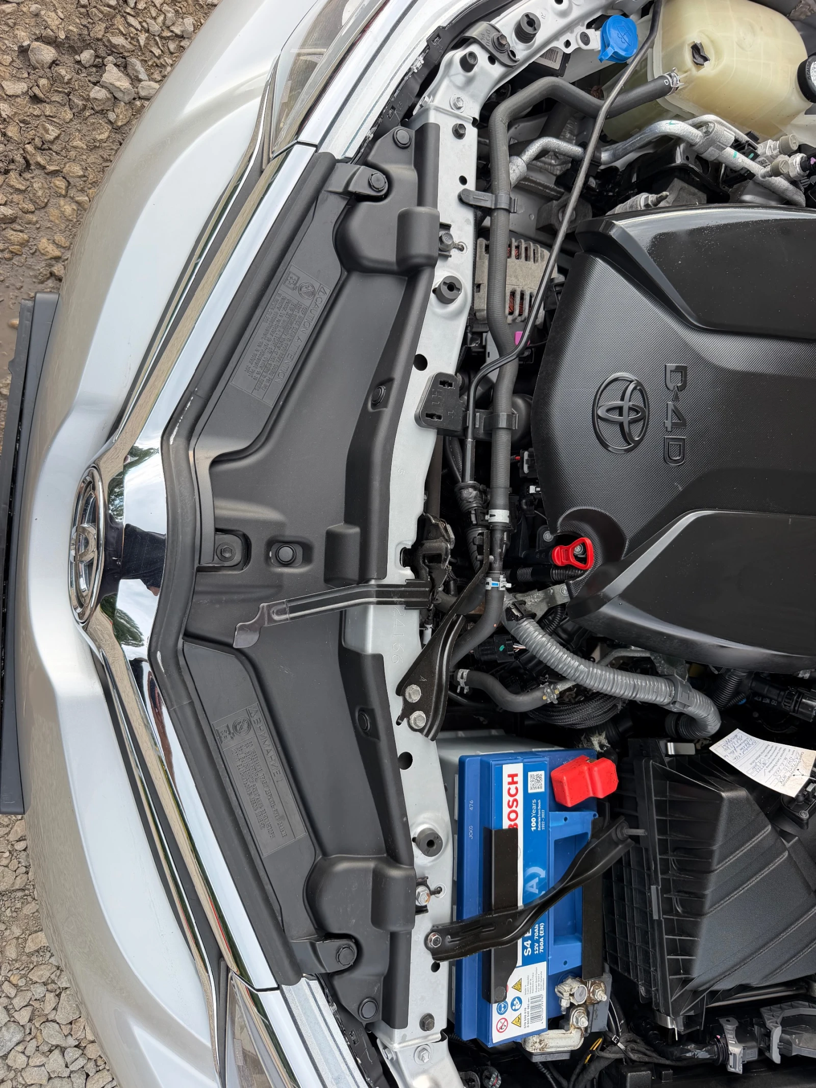 Toyota Auris 1.6D4D* TOP* Face* NAVI* Evro6, снимка 15 - Автомобили и джипове - 54745346