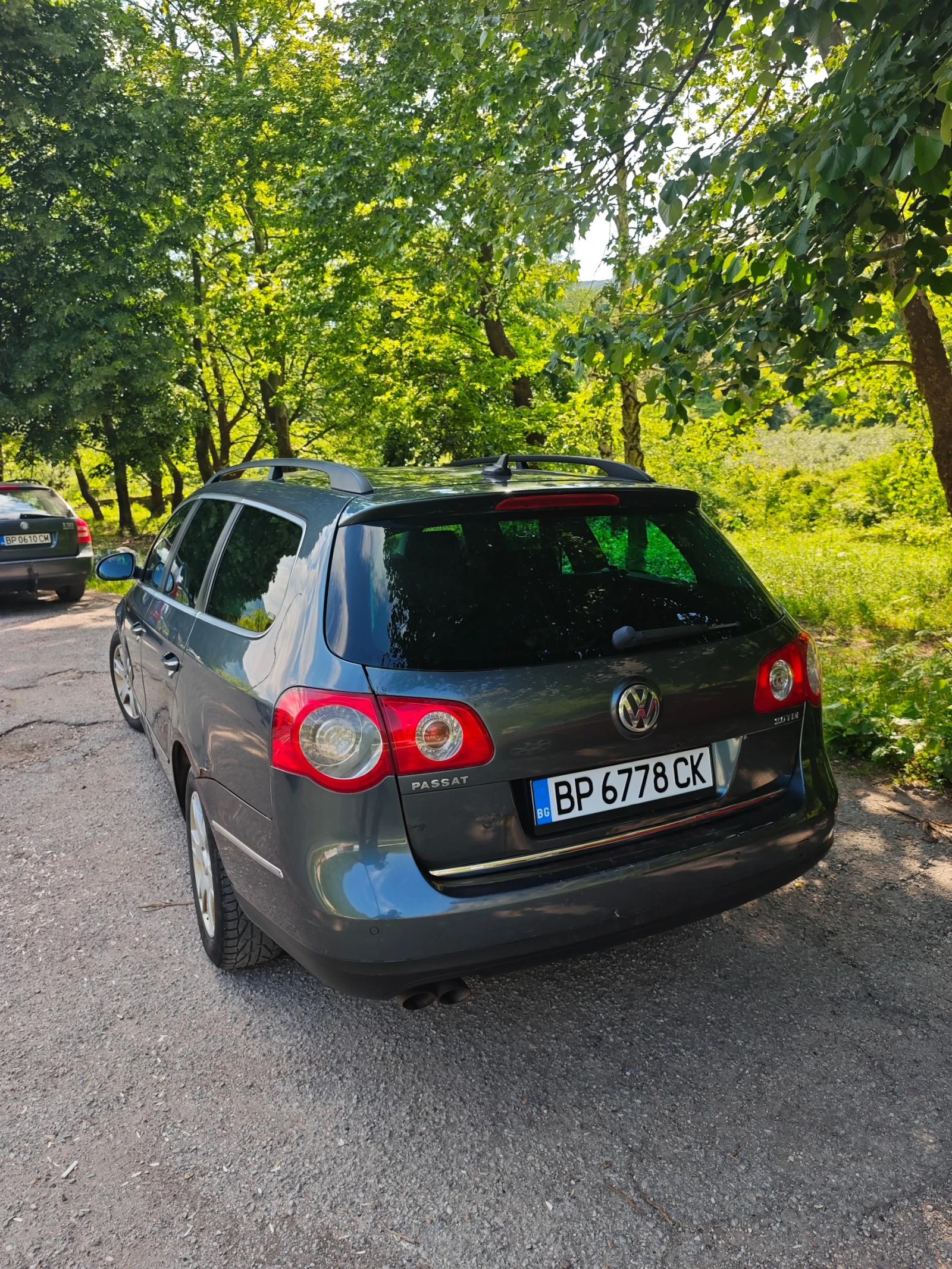 VW Passat 2.0ТДИ РЕГИСТРИРАН, снимка 4 - Автомобили и джипове - 54778240