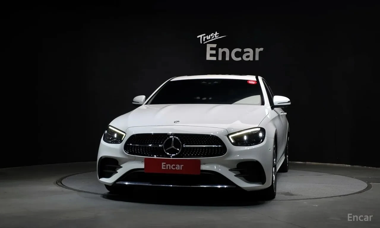 Mercedes-Benz E 220 E220d/4MATIC/AMG Line/ДИСТРОНИК/360/ХЕДЪП/, снимка 3 - Автомобили и джипове - 55832957
