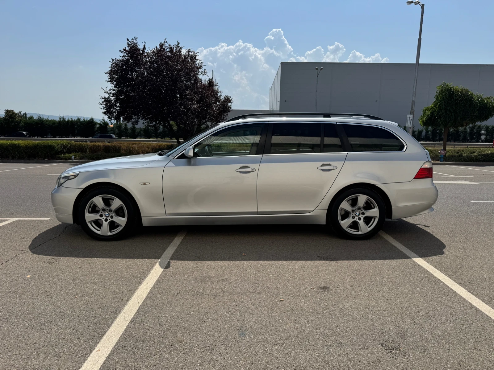 BMW 530 фейс Автоматик 4х4 Панорама, снимка 6 - Автомобили и джипове - 55900462