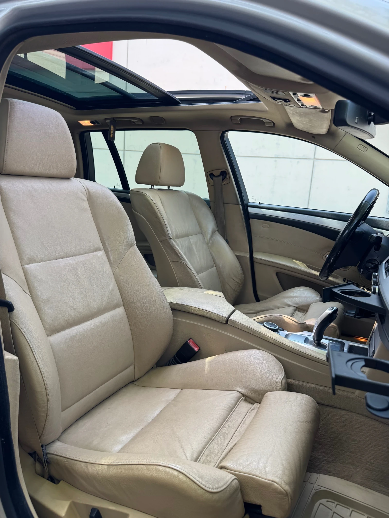 BMW 530 фейс Автоматик 4х4 Панорама, снимка 15 - Автомобили и джипове - 55900462