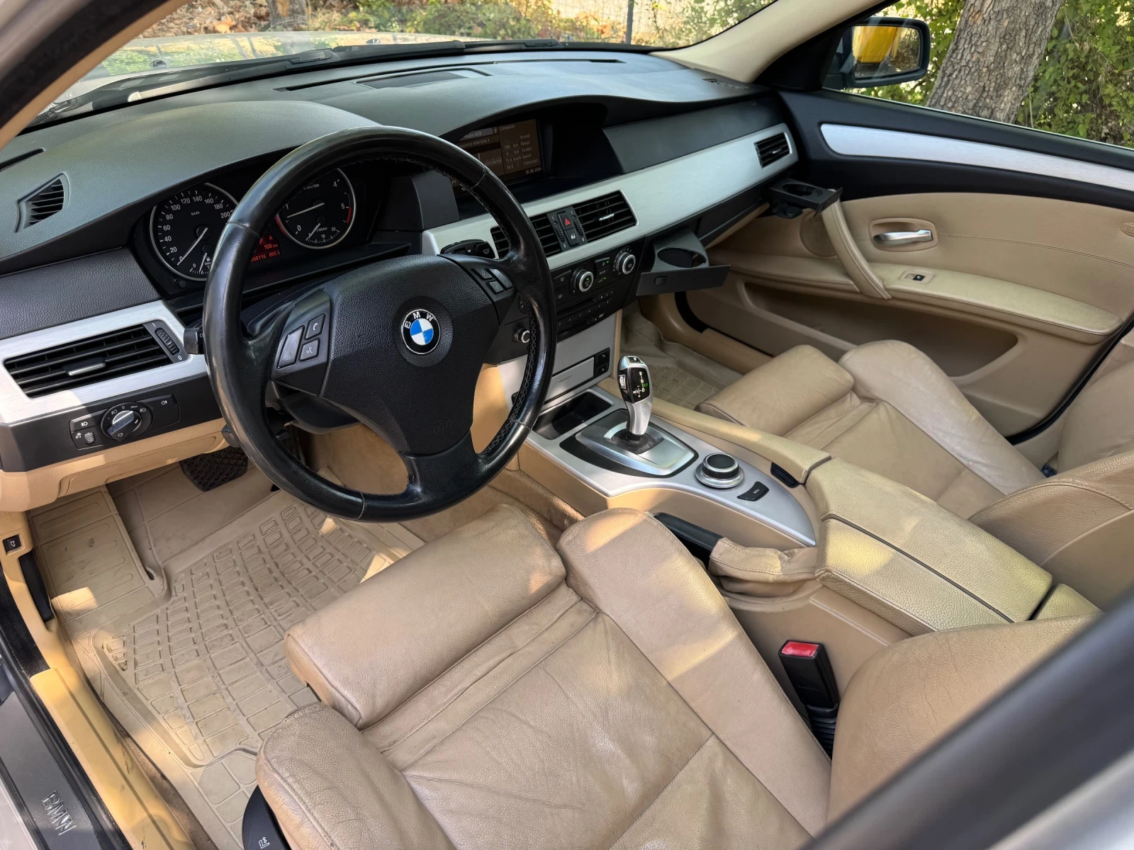 BMW 530 фейс Автоматик 4х4 Панорама, снимка 10 - Автомобили и джипове - 55900462