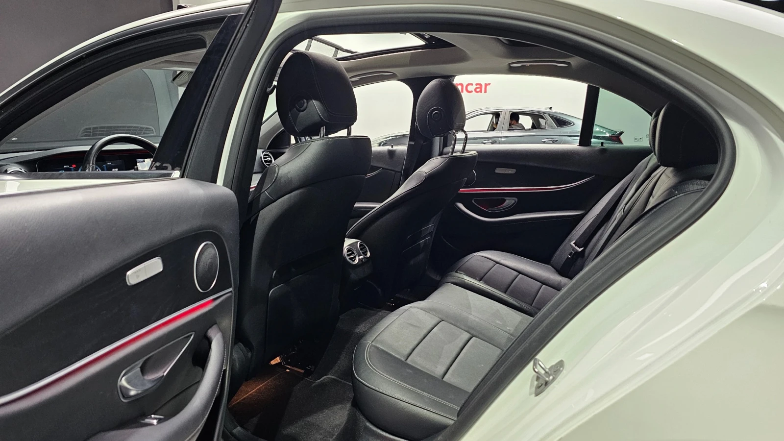 Mercedes-Benz E 300 Avantgarde * DIGITAL * 360 * ����� * ����  | Mobile.bg � ����������� 10