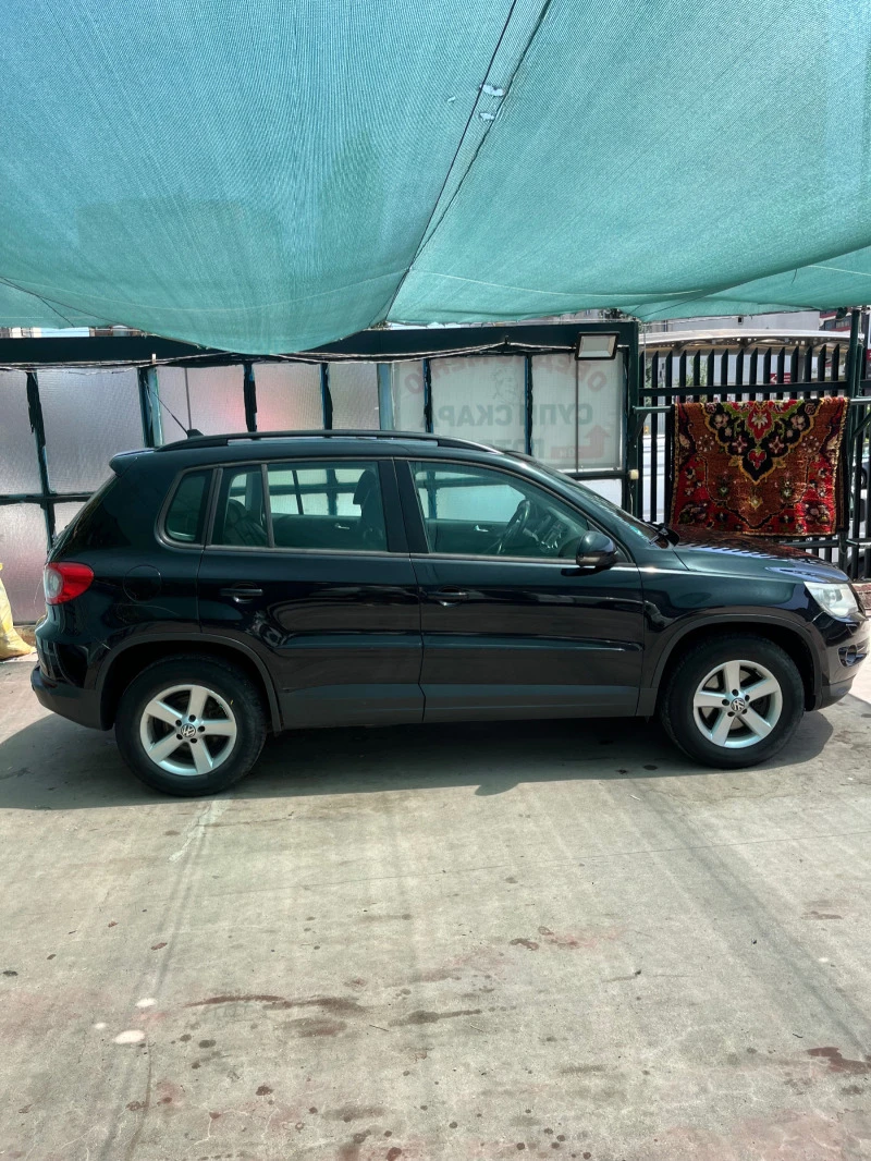 VW Tiguan, снимка 4 - Автомобили и джипове - 47018254